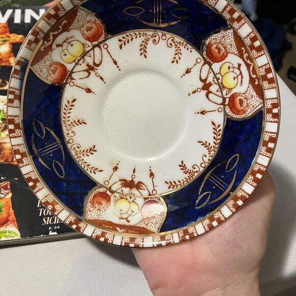 Antique Royal Vale Colclough Imari Cup and Saucer, made in Longton, England. - Picture 11 of 16